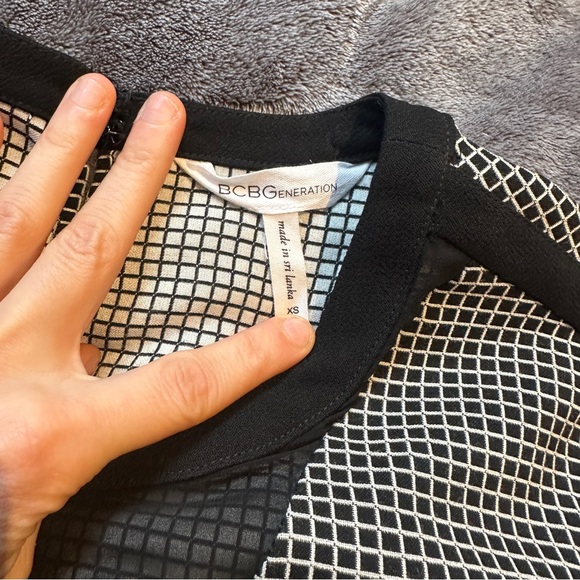 Mod Black & White Shift Dress Shift Sheer Mesh Crew Neck XS Small Office Chic - Picture 5 of 6